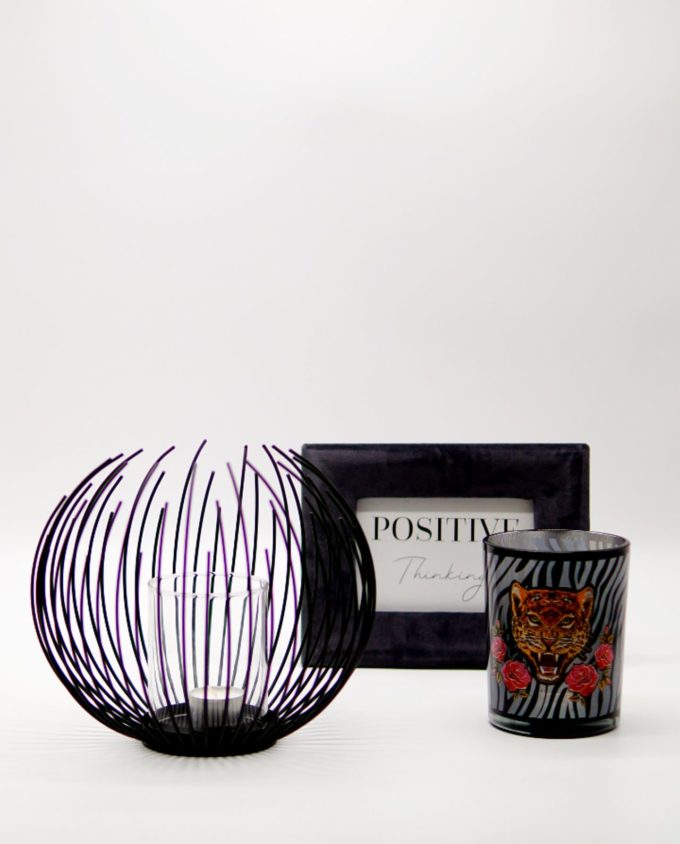 lantern, frame and tealight