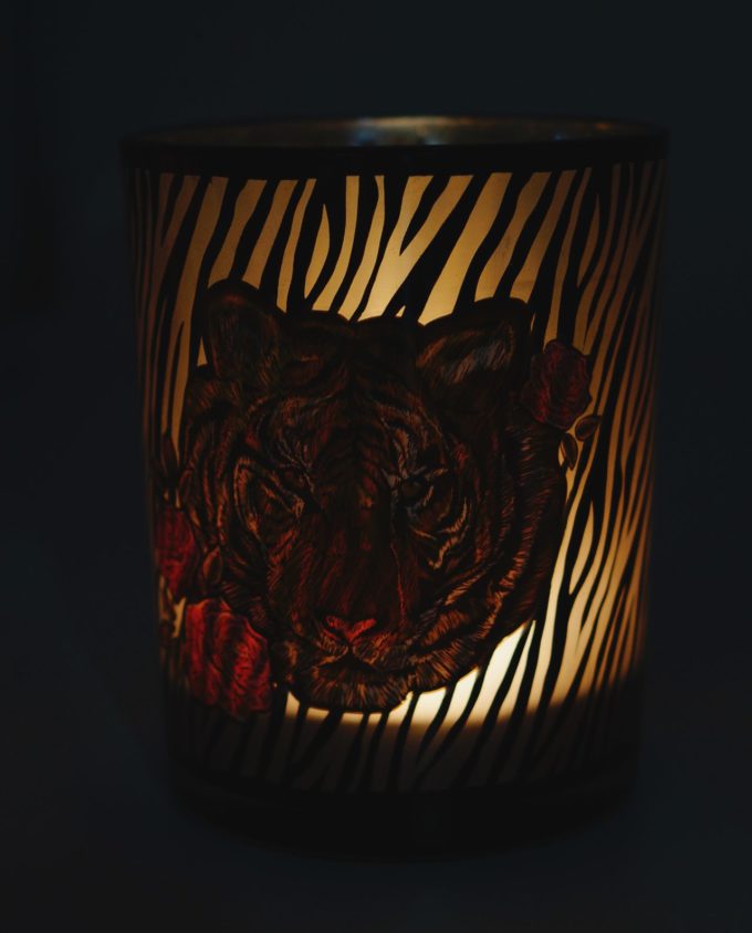 Tealight Glass With Tiger Head lighted