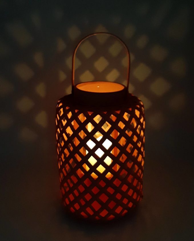 Lantern made of bamboo with glass included, in light pink color height 30cm
