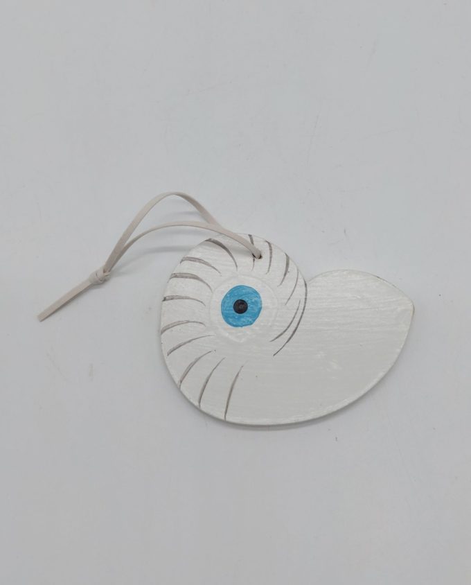 Seashell Evil Eye Wooden Handmade 10.5 cm x 8 cm white