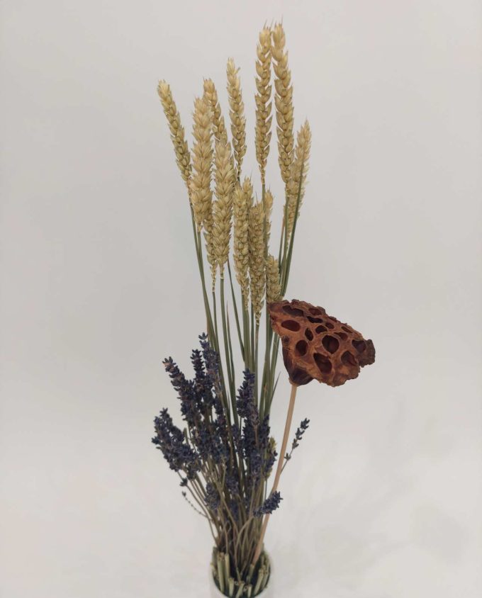 dried flowers arrangement minimal style with lavender, wheat and lotus