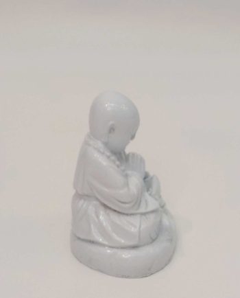 Monk Resin White Height 10 cm
