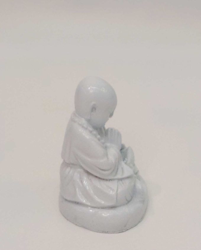 Monk Resin White Height 10 cm