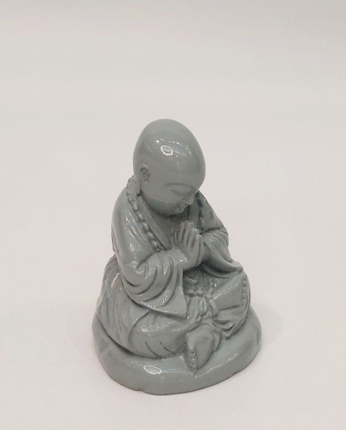 Monk Resin Light Grey Height 10 cm