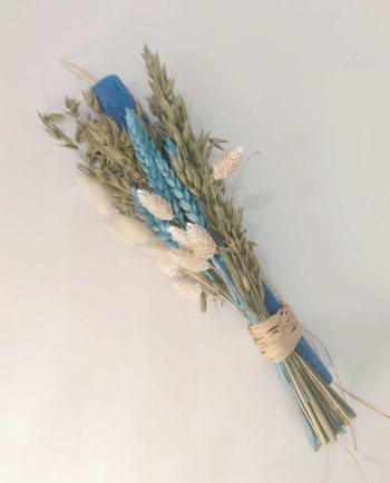 Easter Aromatic Light Blue Candle Dried Flowers