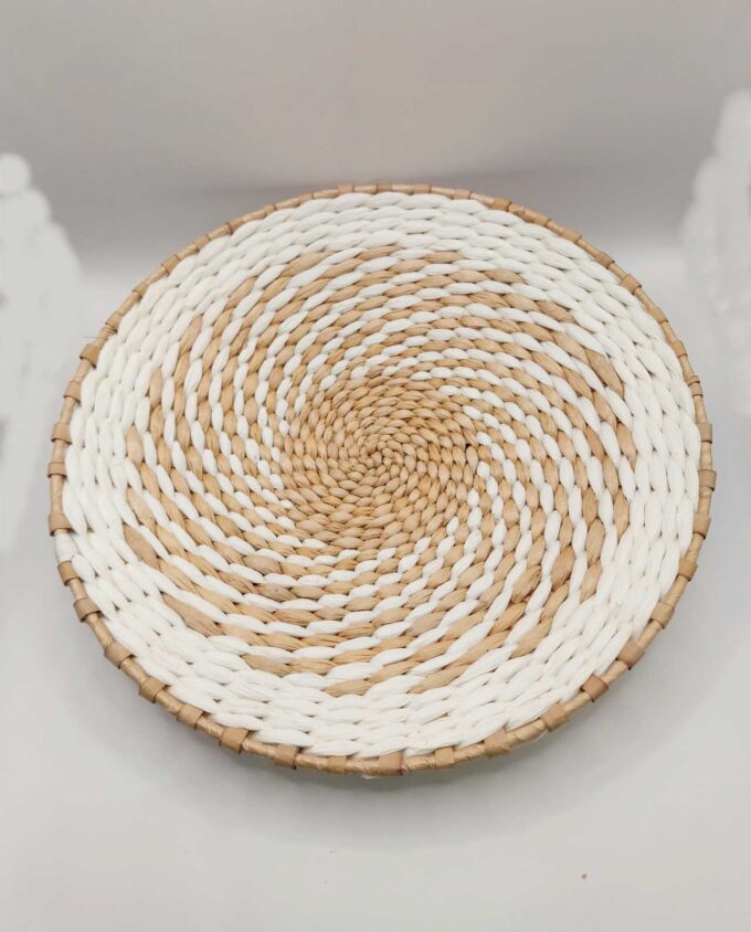 Handwoven Round Palm Leaf Platter Diam. 30 cm