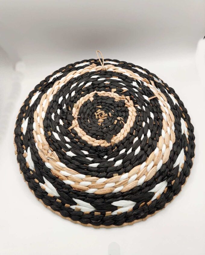 Handwoven Round Palm Leaf Platter Diam. 30 cm II