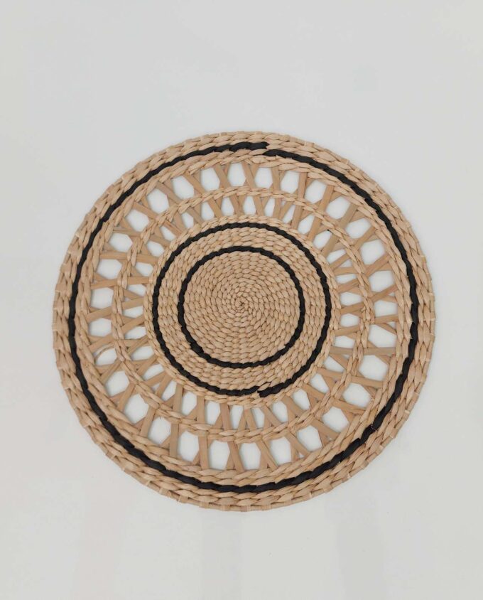 Handwoven Round Palm Leaf Platte Diam. 35 cm III