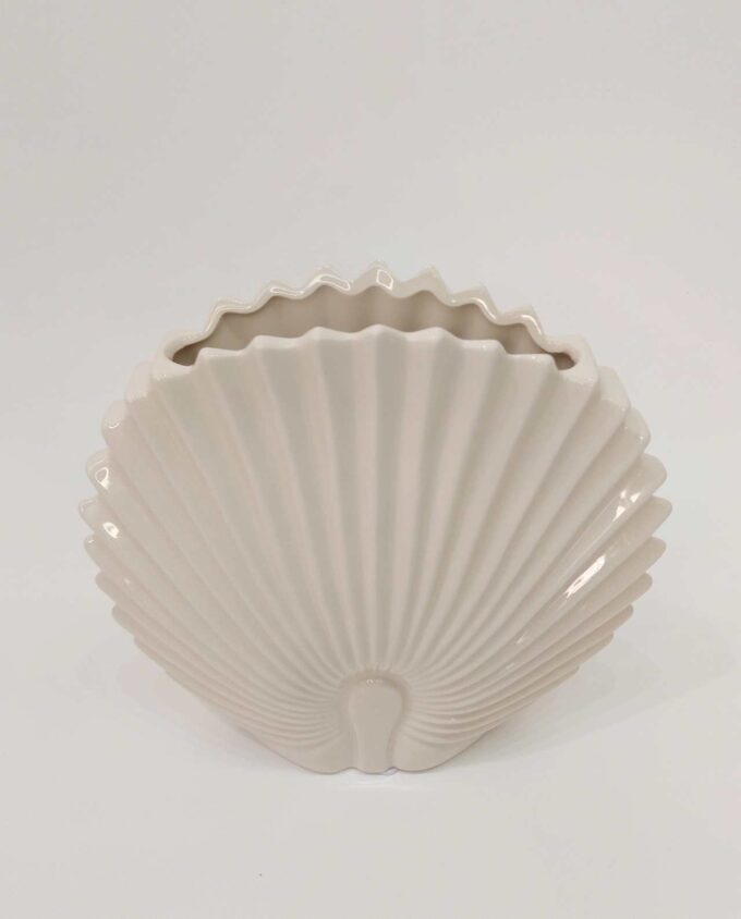Ceramic Beige Vase Water Lily